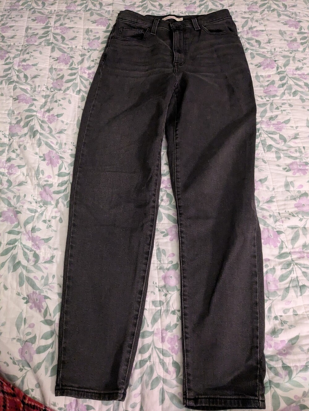 Levis Black High Waisted Mom Jean